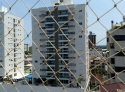 Cor-areia/bege